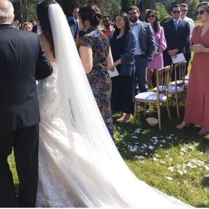 One tier cut edge cathedral ivory wedding veil